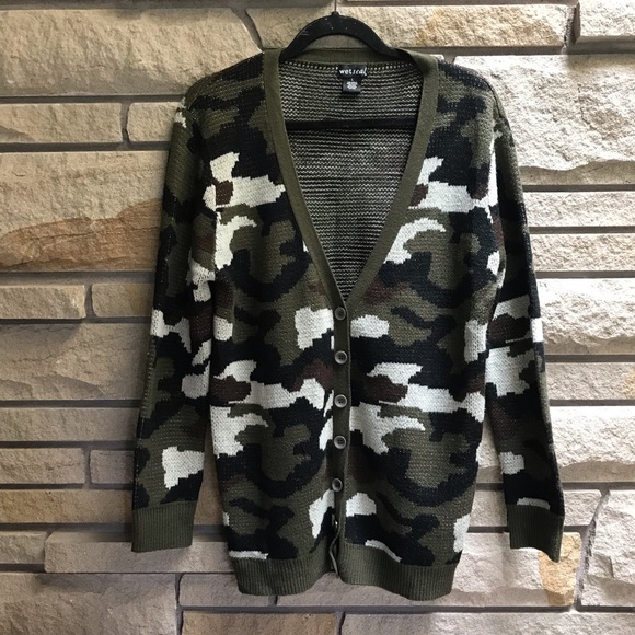 Wet Seal Camo Print Button Up Cardigan Large - Picture 3 of 6